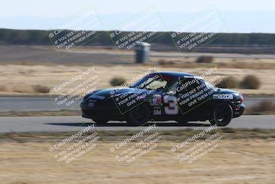 media/Nov-17-2024-CalClub SCCA (Sun) [[5252d9c58e]]/Around the Pits/